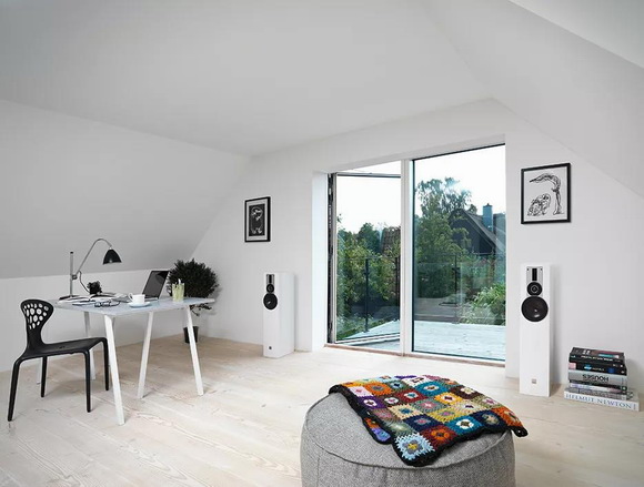 1_resize.jpg 1_resize.jpg