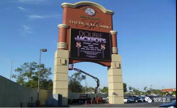 12_resize.jpg 12_resize.jpg